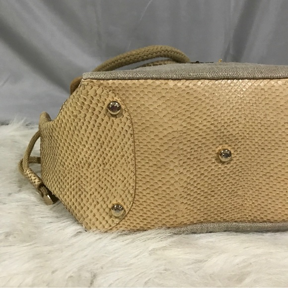 Super Rare Michael Kors Skorpios Beaded Genuine Linen Embossed Tote Bag EUC - Picture 13 of 16